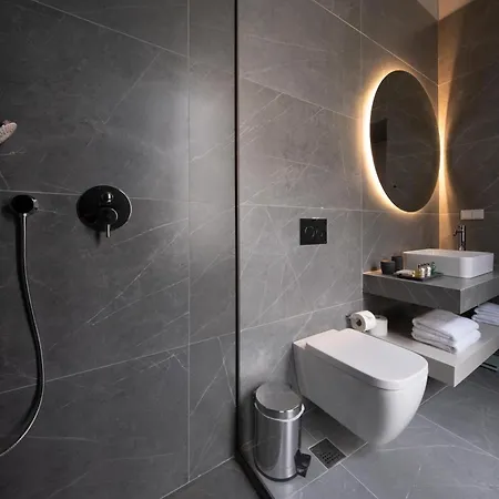 Nine Hotell